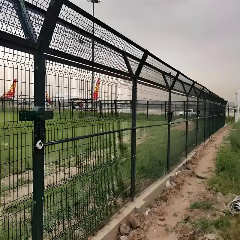秦皇岛市护栏网人造草坪 - 厂家